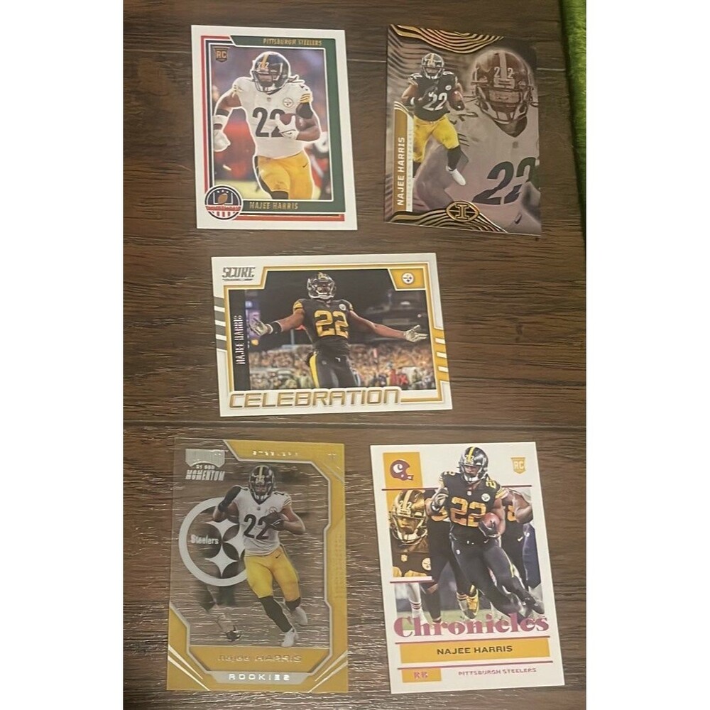 Najee Harris 5 card lot ALWAYS OPEN TO OFFERS!!!